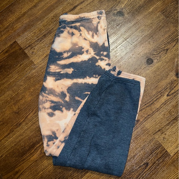 Fruit of Loom Split Bleach Dye Gray & Orange/ Cream Acid Wash Sweatpants Size L - Picture 5 of 12